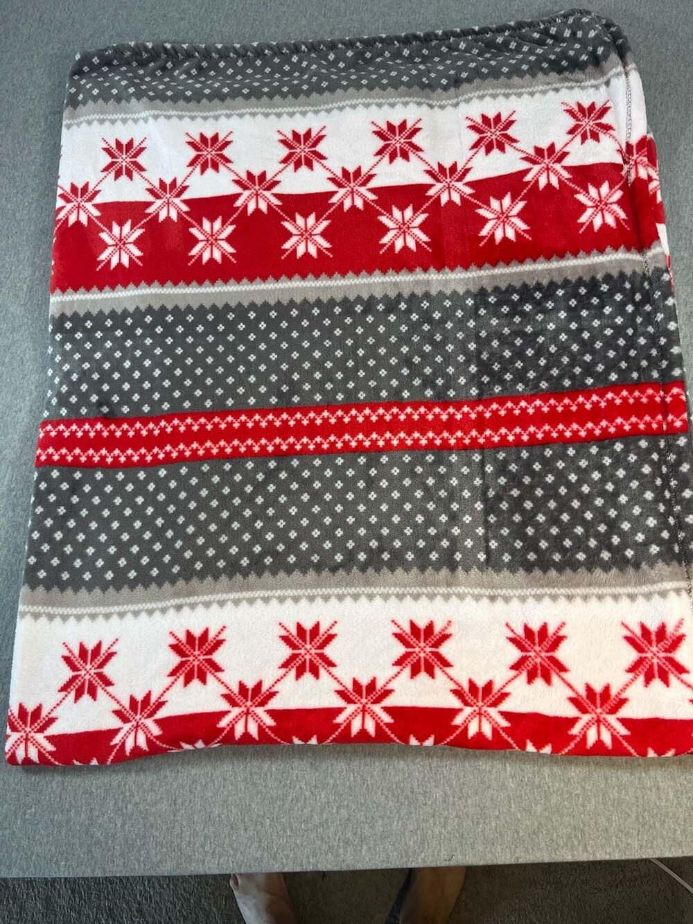 Holiday Fleece Throw Blanket Red Gray Snowflake Fair Isle Pattern